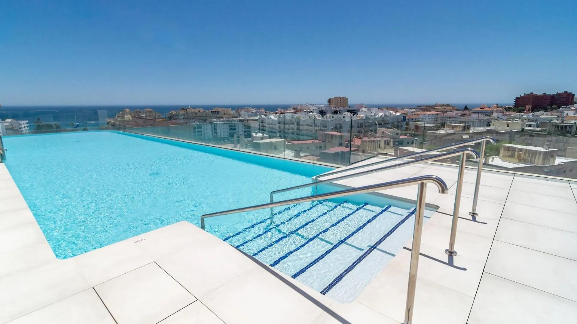 Inf36K - Luxury Apartment Perfect Location Estepona 0*,